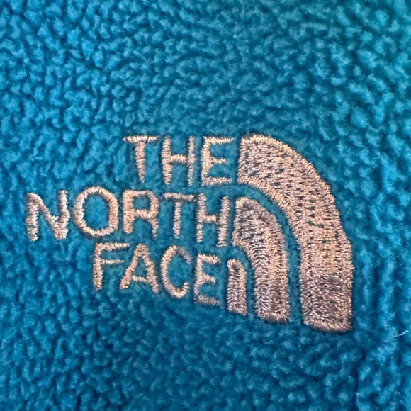 The North Face Women's Two-Tone Blue and Teal Fleece Jacket SP - Picture 3 of 6